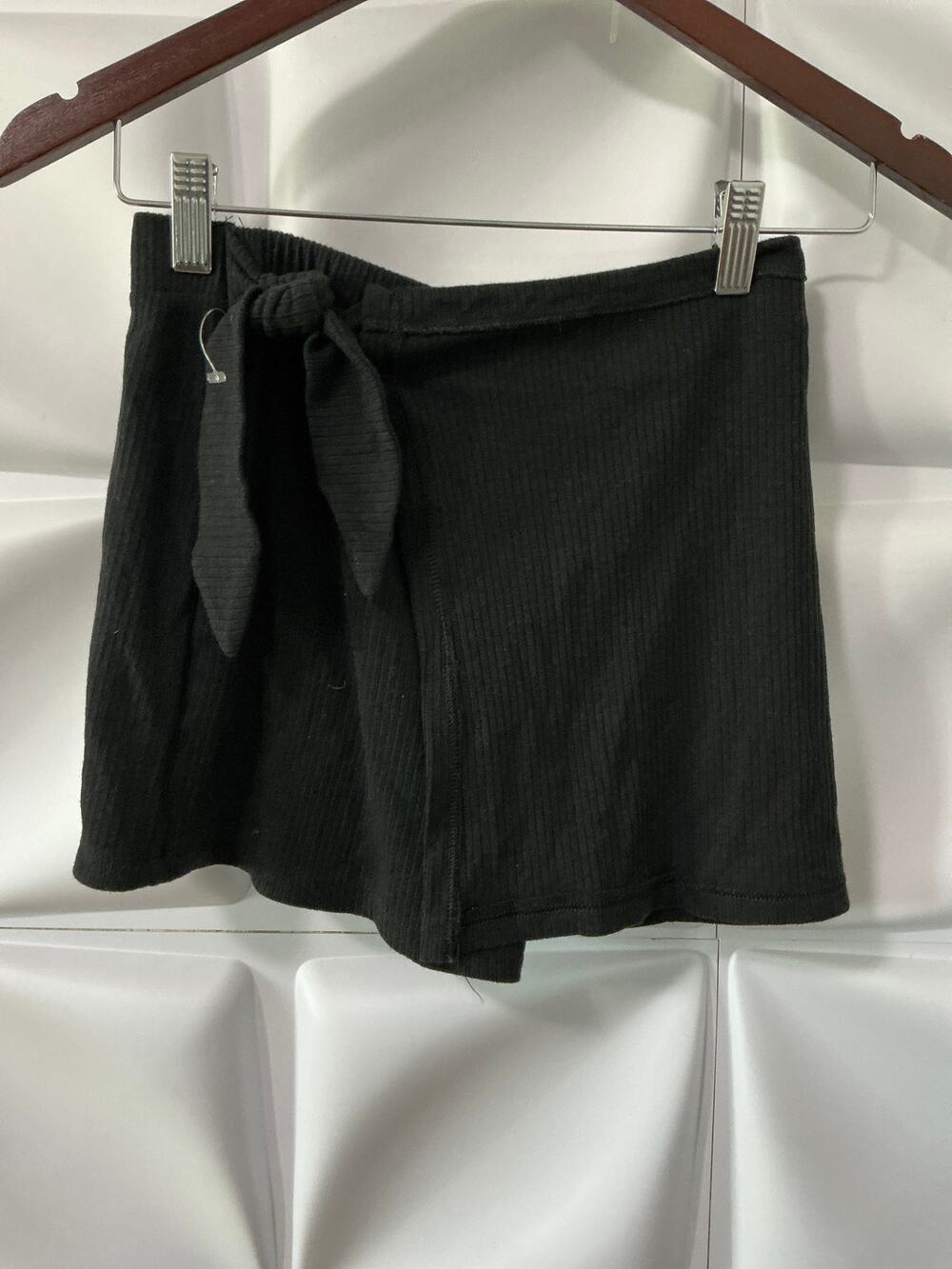 NWOT SO Black Ribbed Knit Tie Waist Mini Skort Women's Size Small